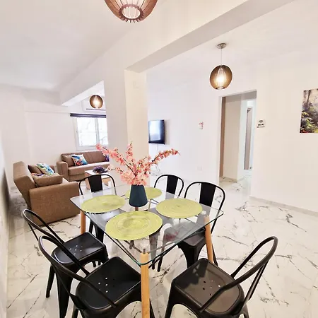 شقة Parrots Paradise 100m From Finikoudes Beachfront *