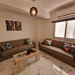 公寓 Parrots Paradise 100m From Finikoudes Beachfront