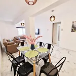 公寓 Parrots Paradise 100m From Finikoudes Beachfront *