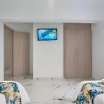公寓 Parrots Paradise 100m From Finikoudes Beachfront