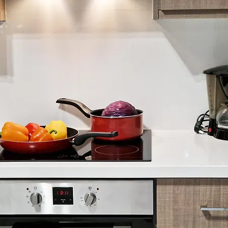 Appartamento Parrots Paradise 100m From Finikoudes Beachfront Larnaca