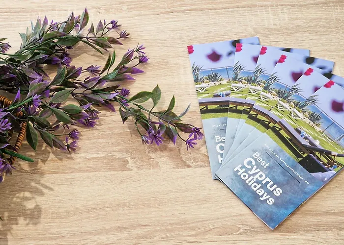 Apartmán Parrots Paradise 100m From Finikoudes Beachfront Larnaca