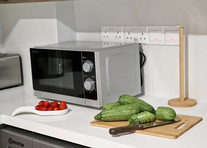 アパート Parrots Paradise 100m From Finikoudes Beachfront *